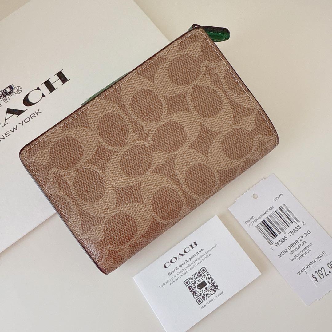 COACH コーチ　折り財布　シグネチャー　グリーン　緑色　二つ折り財布