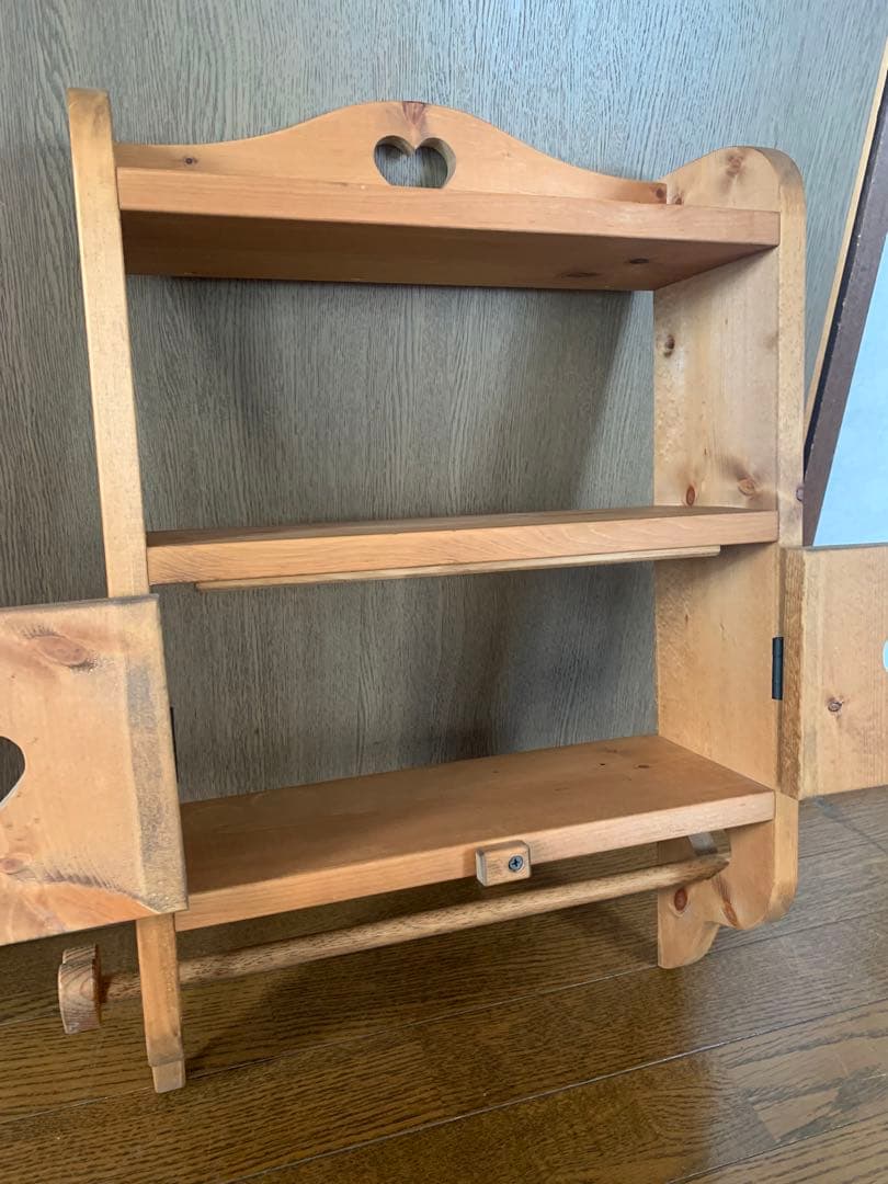 カントリー家具　木製　ハートくり抜き　棚　ラック　シェルフ