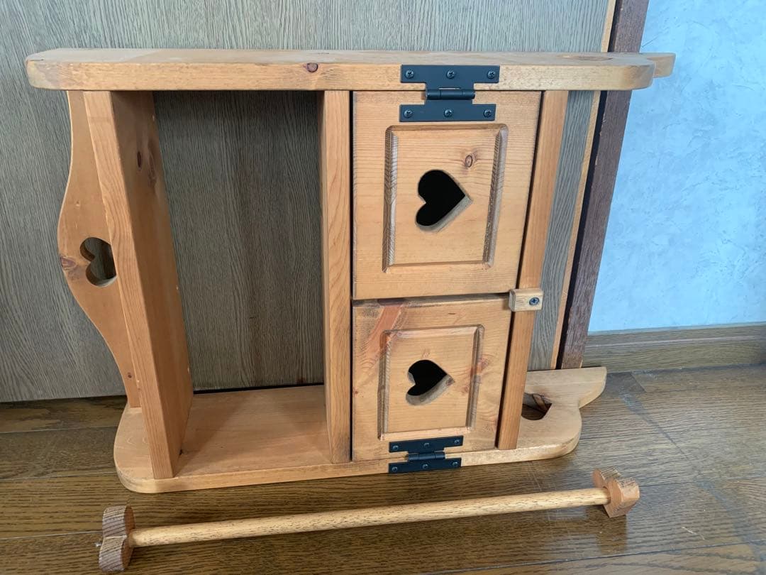 カントリー家具　木製　ハートくり抜き　棚　ラック　シェルフ