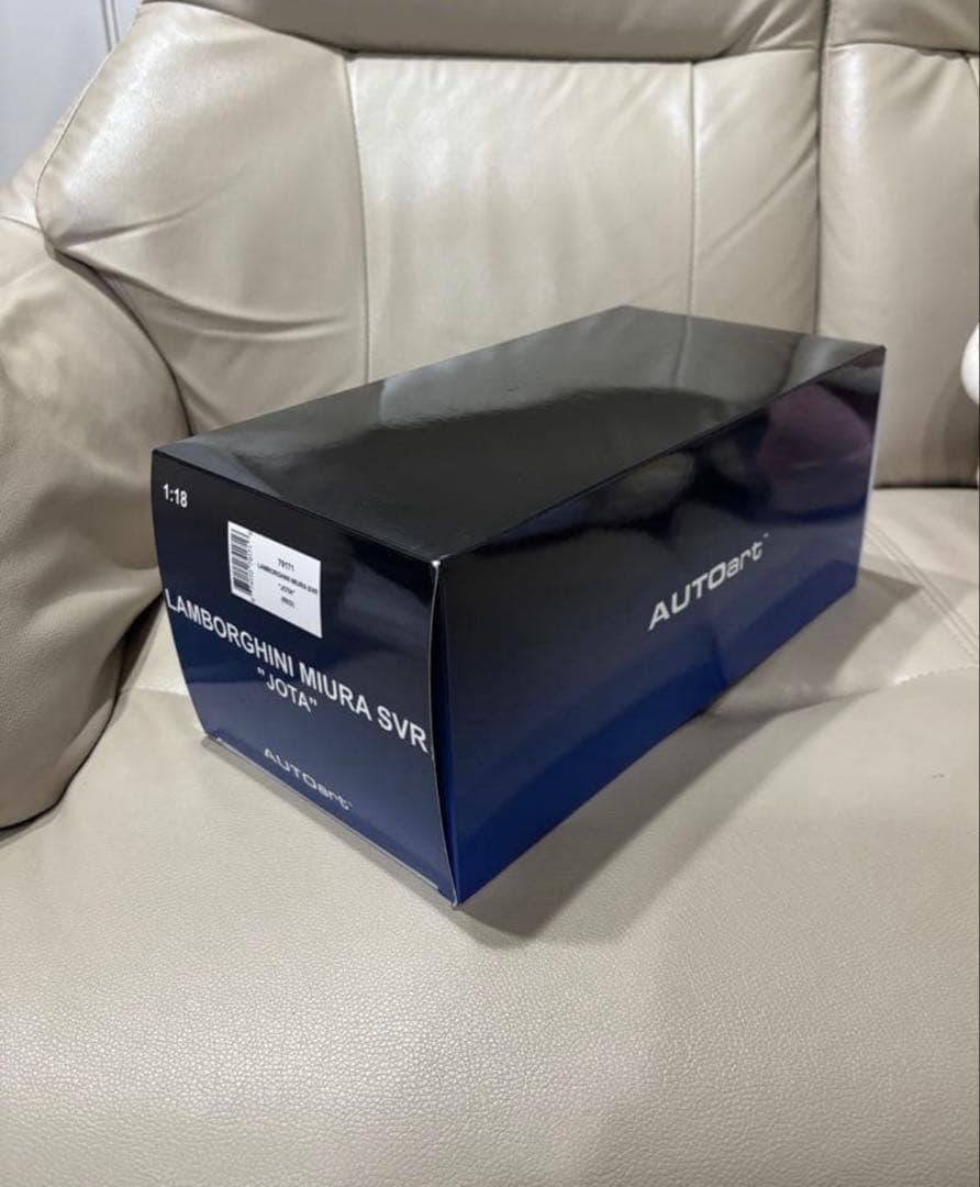 AUTOart 1/18 ランボロギーニ　ミウラ　SVR JOTA 展示品