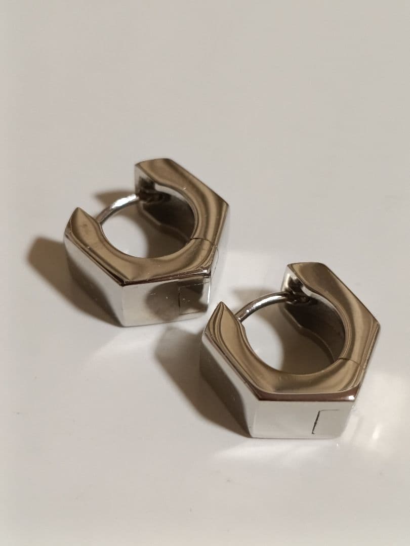 Maison Margiela　ナット Nut ピアス ショッパー付 シルバー
