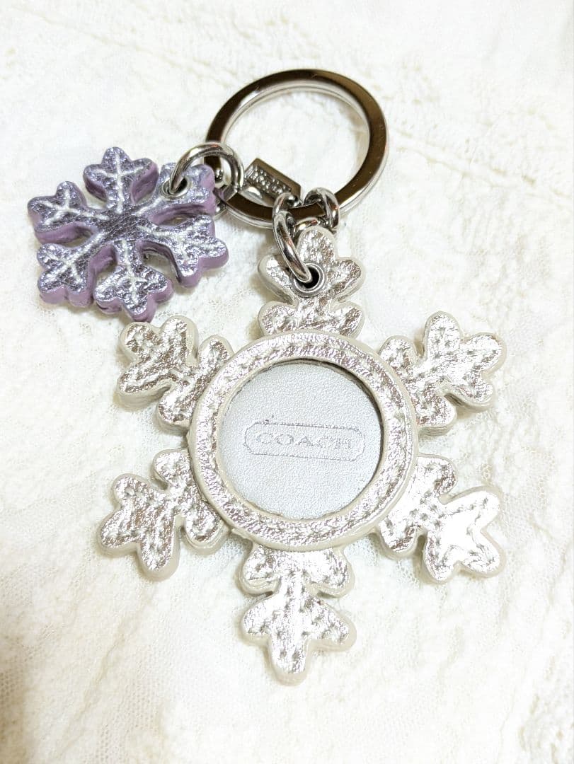 COACH コーチ　雪の結晶型写真入れキーホルダー　未使用