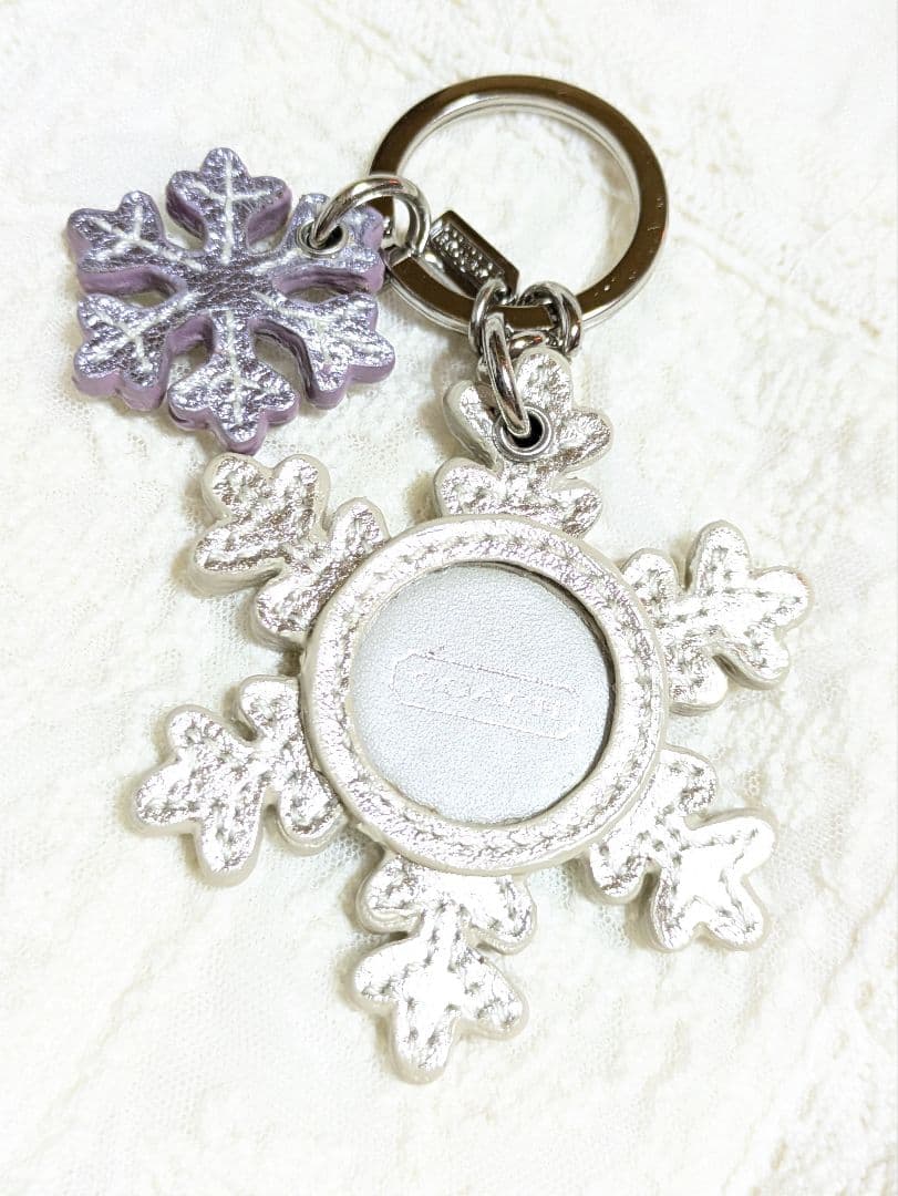 COACH コーチ　雪の結晶型写真入れキーホルダー　未使用