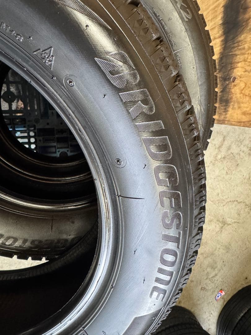 タイヤ・ホイール (483)185/60R15 BRIDGESTONE BLIZZAK VRX2