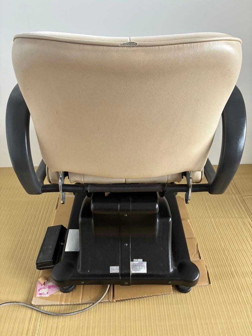 シャンプー椅子　電動大広ベージュ 合成皮革 美容室