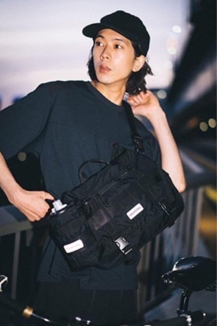 BRIEFING × New Balance AT MESSENGER BAG