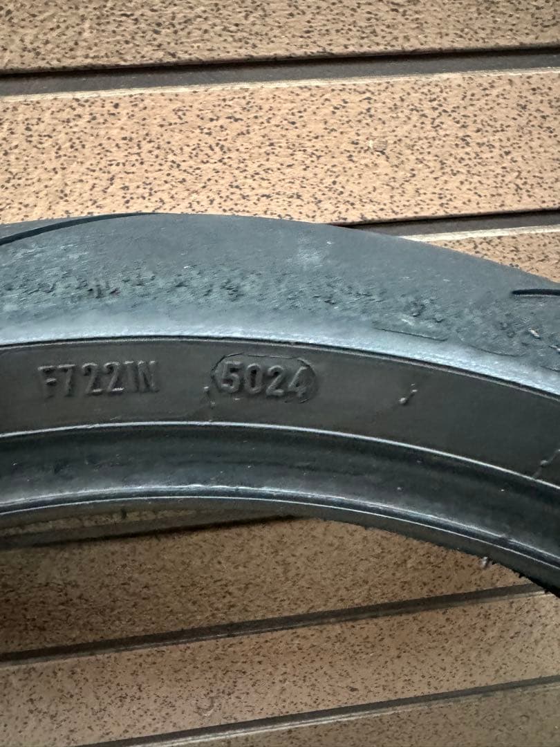 スーパーコルサ V4 SC1 110/70 24年50週製造