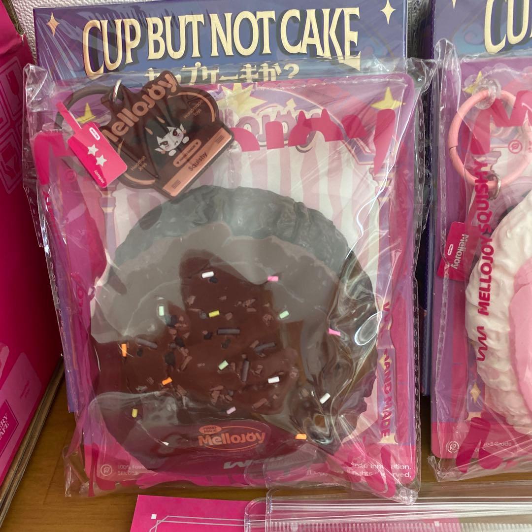 Mellojoy メロジョイ カップケーキ 2個、チュロスセット