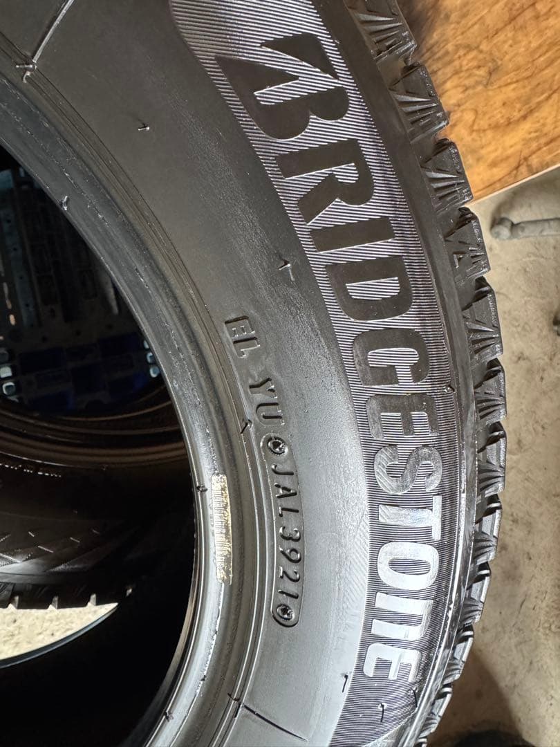 タイヤ・ホイール (476)175/65R15 BRIDGESTONE BLIZZAK VRX3