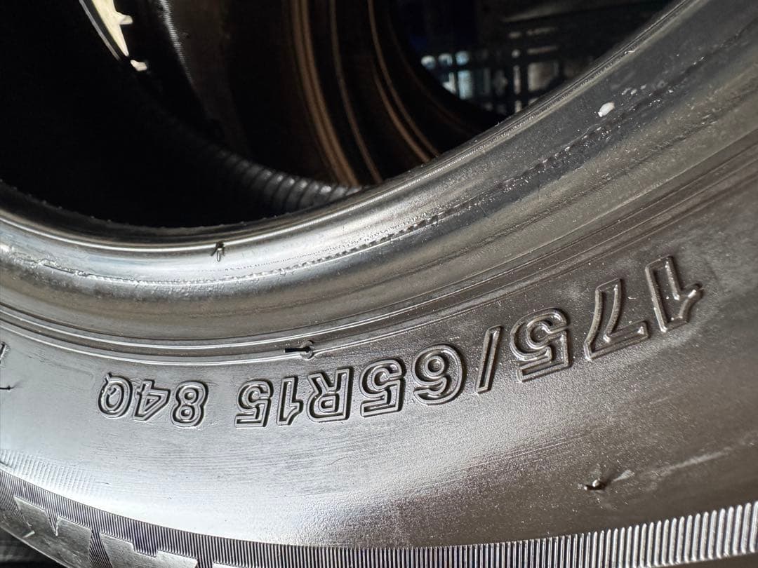 タイヤ・ホイール (476)175/65R15 BRIDGESTONE BLIZZAK VRX3