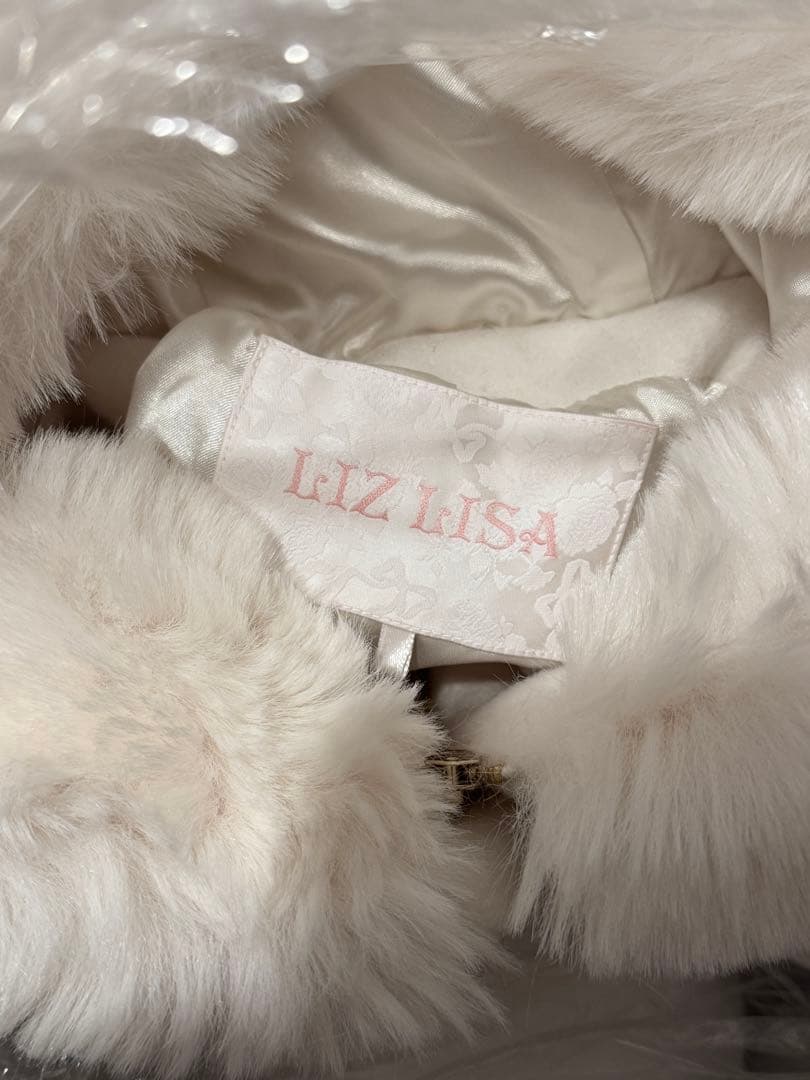 liZlisa ビジューリボンショートフードコート