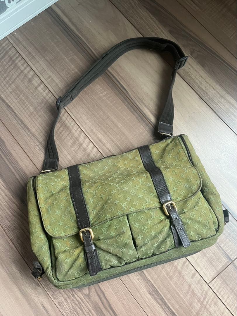 LOUIS VUITTON ルイヴィトン ショルダーバッグ サックママン