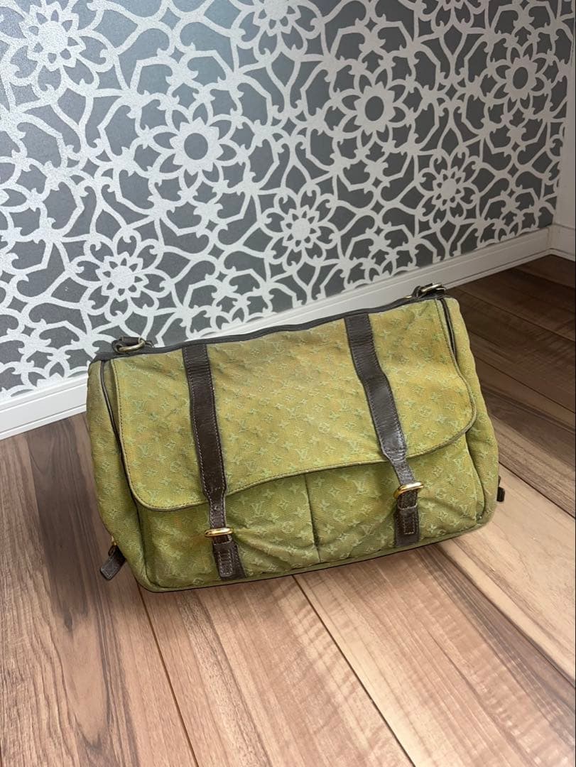 LOUIS VUITTON ルイヴィトン ショルダーバッグ サックママン