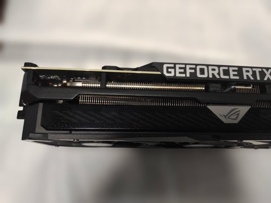 ROG-STRIX-RTX3070-O8G-GAMING 少し難あり