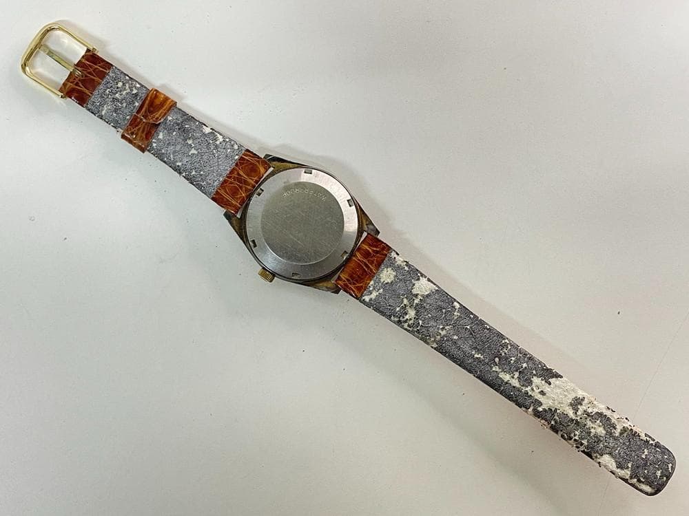 ◆OMEGA Geneve 自動巻き デイト表示 ゴールド 腕時計　08231