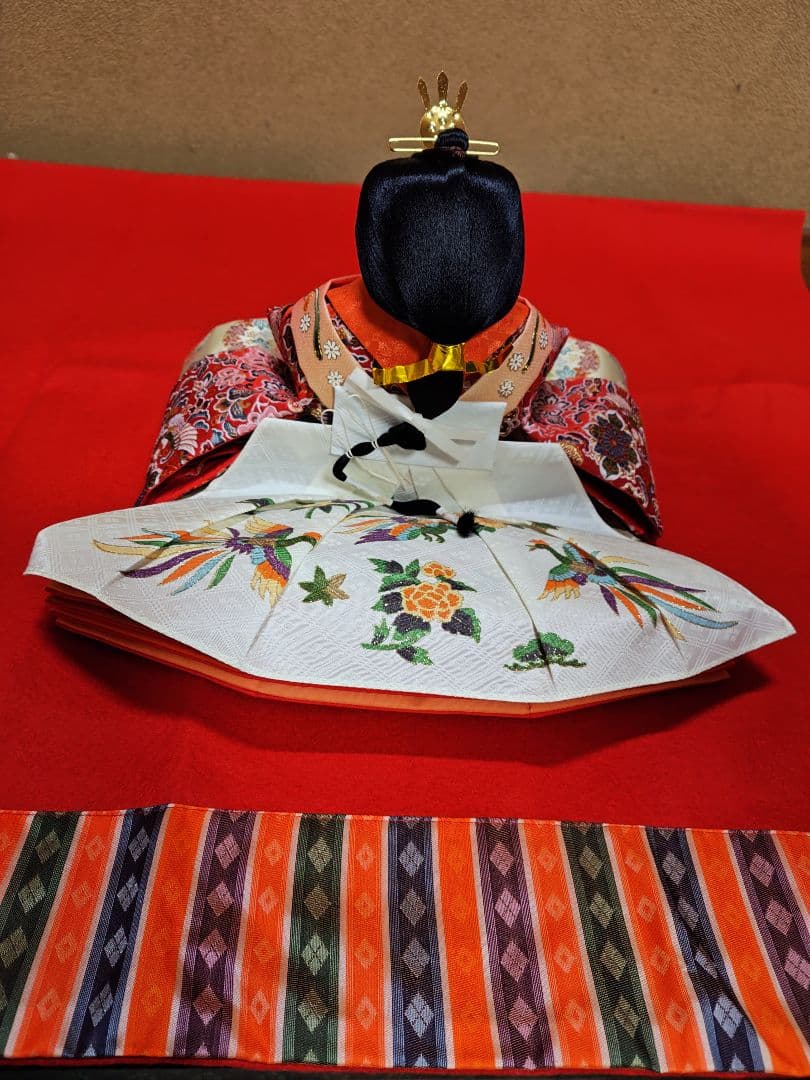 伝統的なひな人形セット