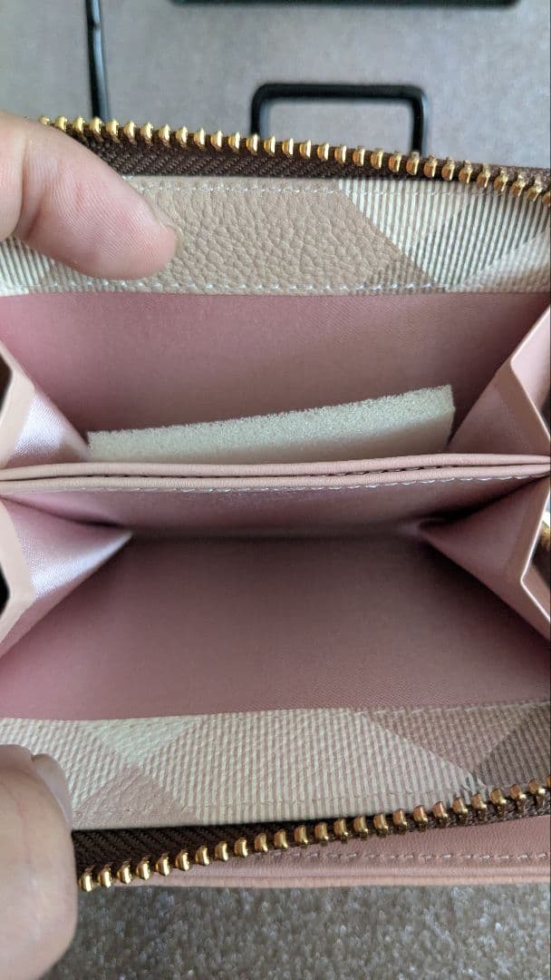 【未使用品・箱つき】BLUE LABEL CRESTBRIDGE　折り財布