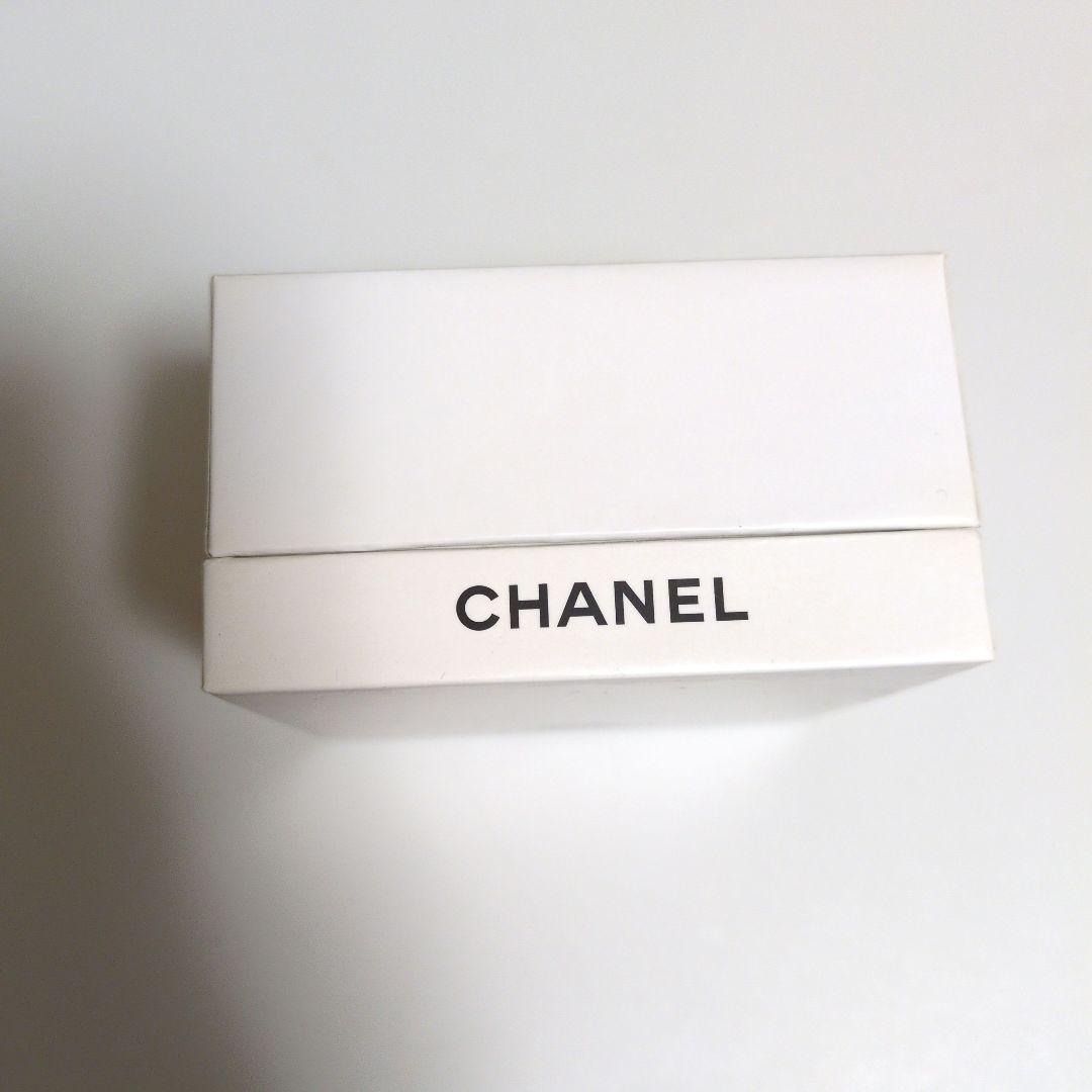 Chanel 花型置物 ホワイト 陶器