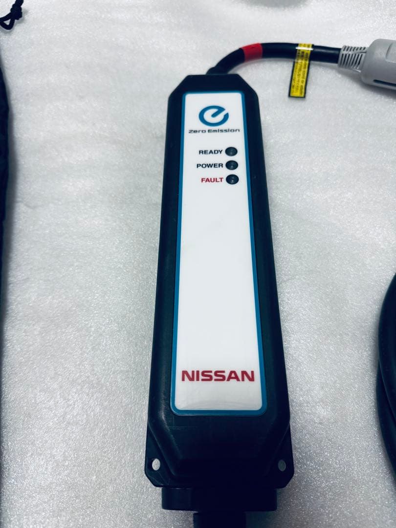 最新型番　日産リーフ充電ケーブル　 6WX0A 708