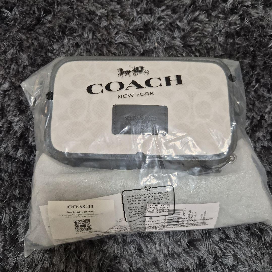 COACH ワイアット クロスボディバック新品同様未使用品