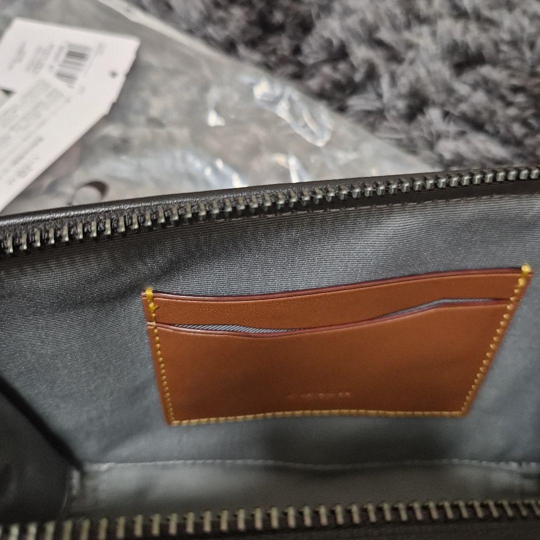 COACH ワイアット クロスボディバック新品同様未使用品