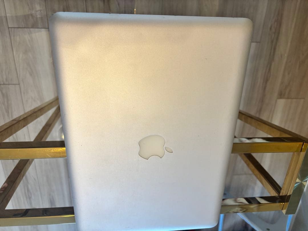 MacBook Pro 13インチ　アップル　ノートPC