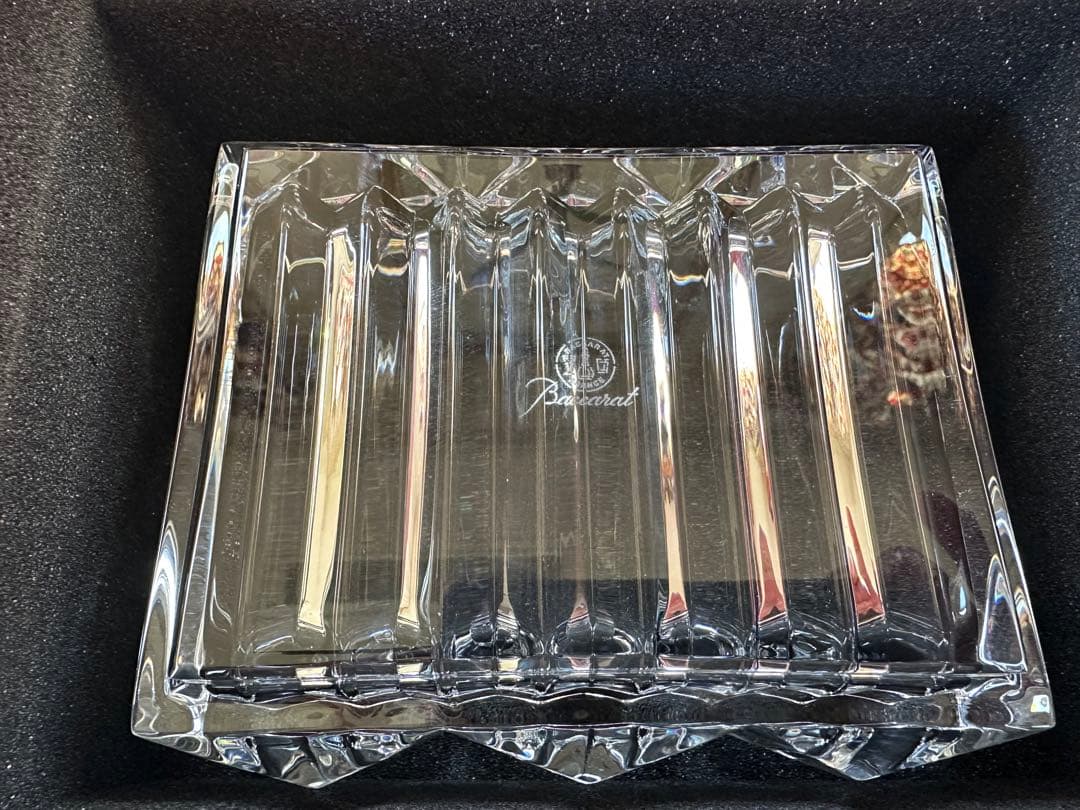 値下未使用Baccarat クリスタルトレイ ルクソール　16cm x 13cm