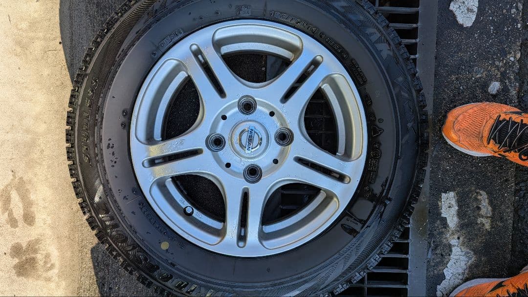 14インチ スタッドレスタイヤ 5スポーク4穴　114.3mm
