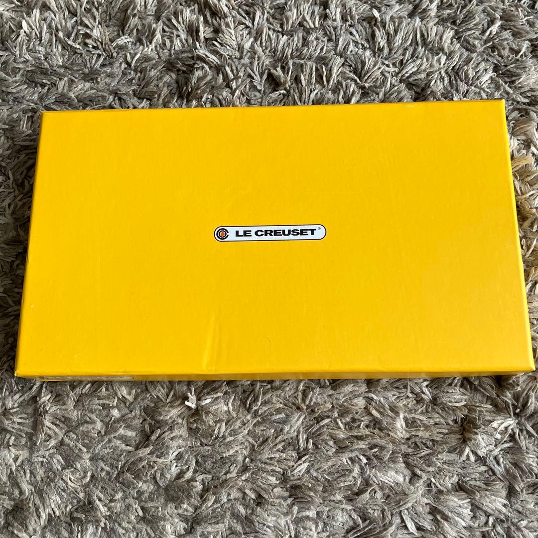 レクタンギュラープレート　桜　sakura ル・クルーゼ　LE CREUSET