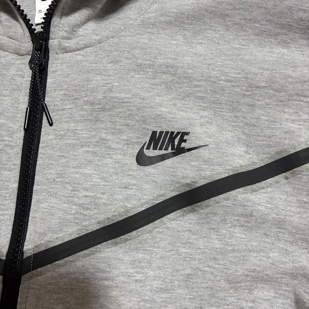 【NIKE】ナイキ テックフリース パーカーのみ（063) サイズXL