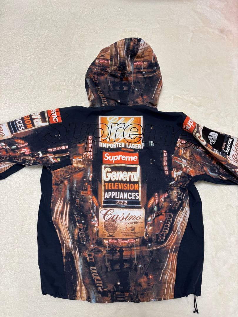 Supreme × The North Face Shell Jacket