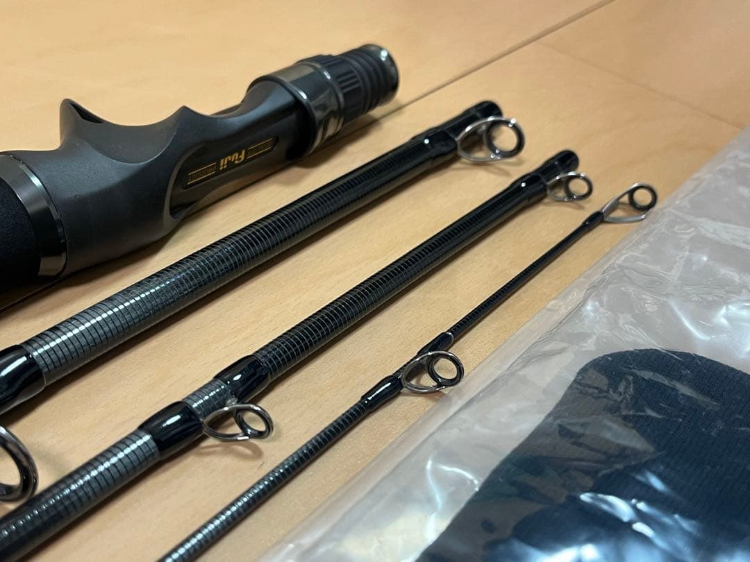 美品 ボンバダ パシスタ54