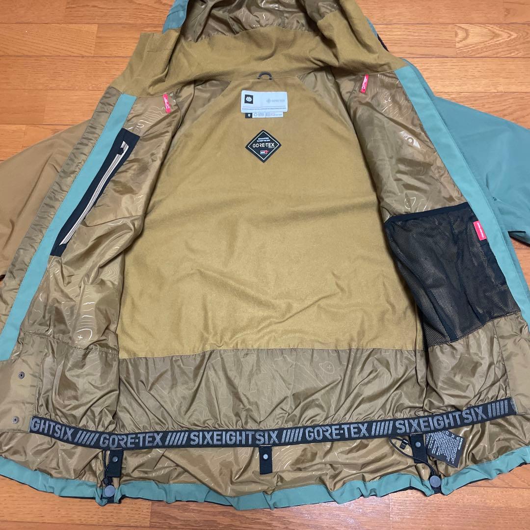 686 シックスエイトシックス　スノーボードウェア ジャケット