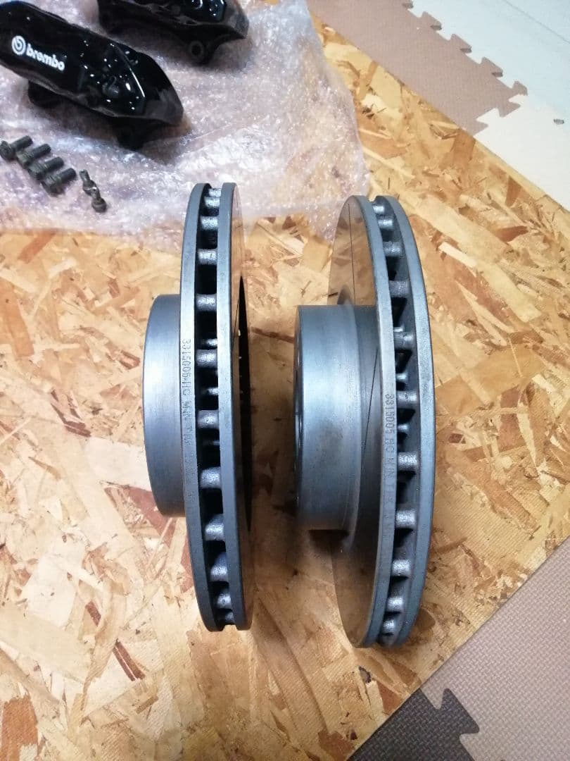 ホンダインテグラDC5 フロントbrembo キャリパーディクセルスリットロータ