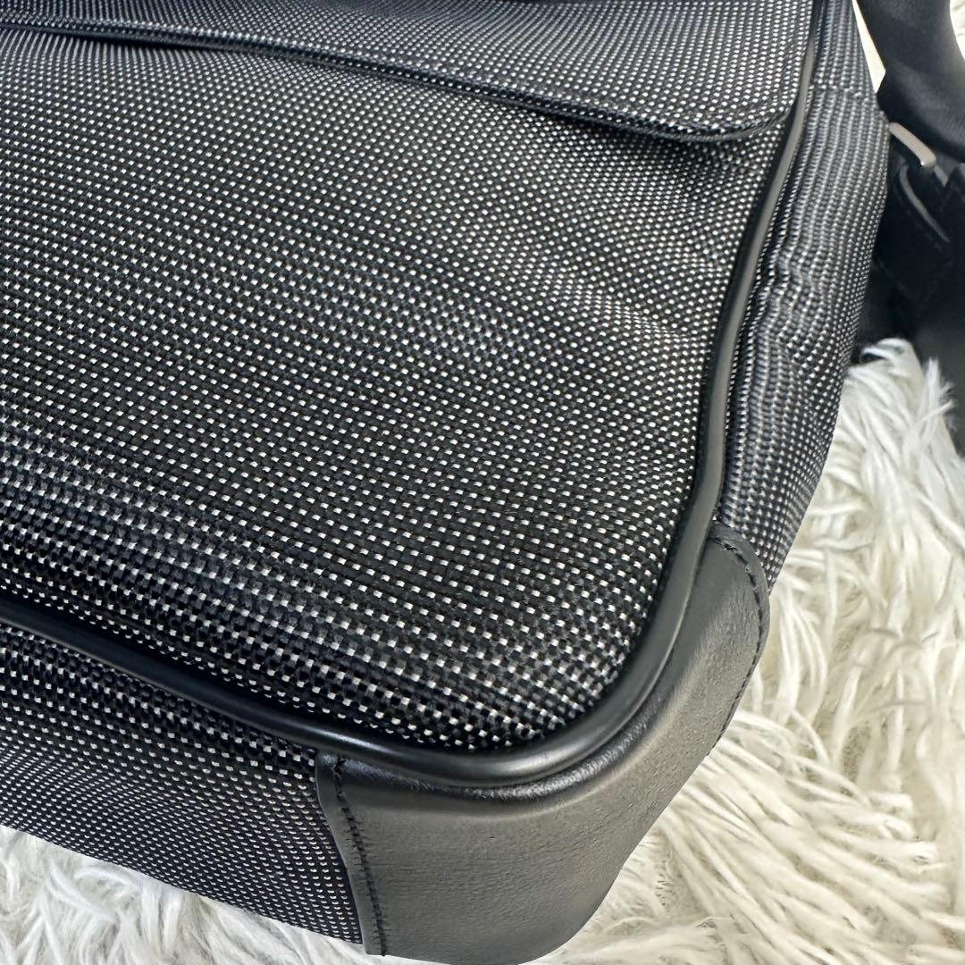 極美品 Dunhill ダンヒル アボリティーズ ショルダーバッグ