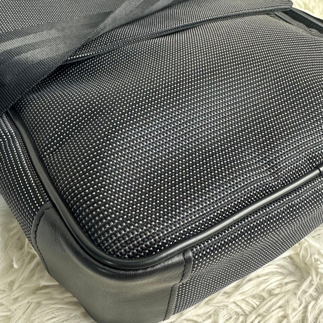 極美品 Dunhill ダンヒル アボリティーズ ショルダーバッグ