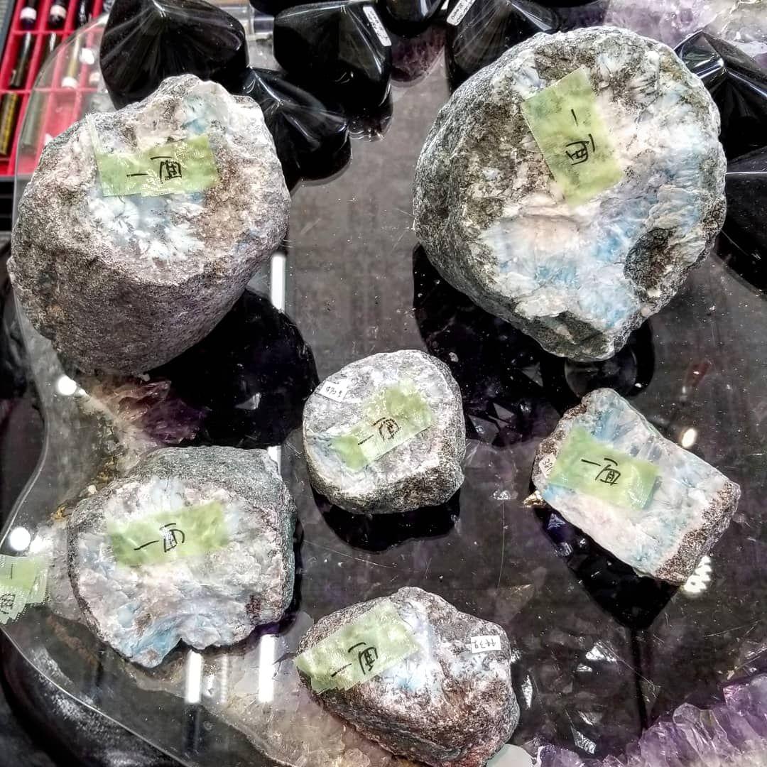 ラリマー　原石　一面研磨　①