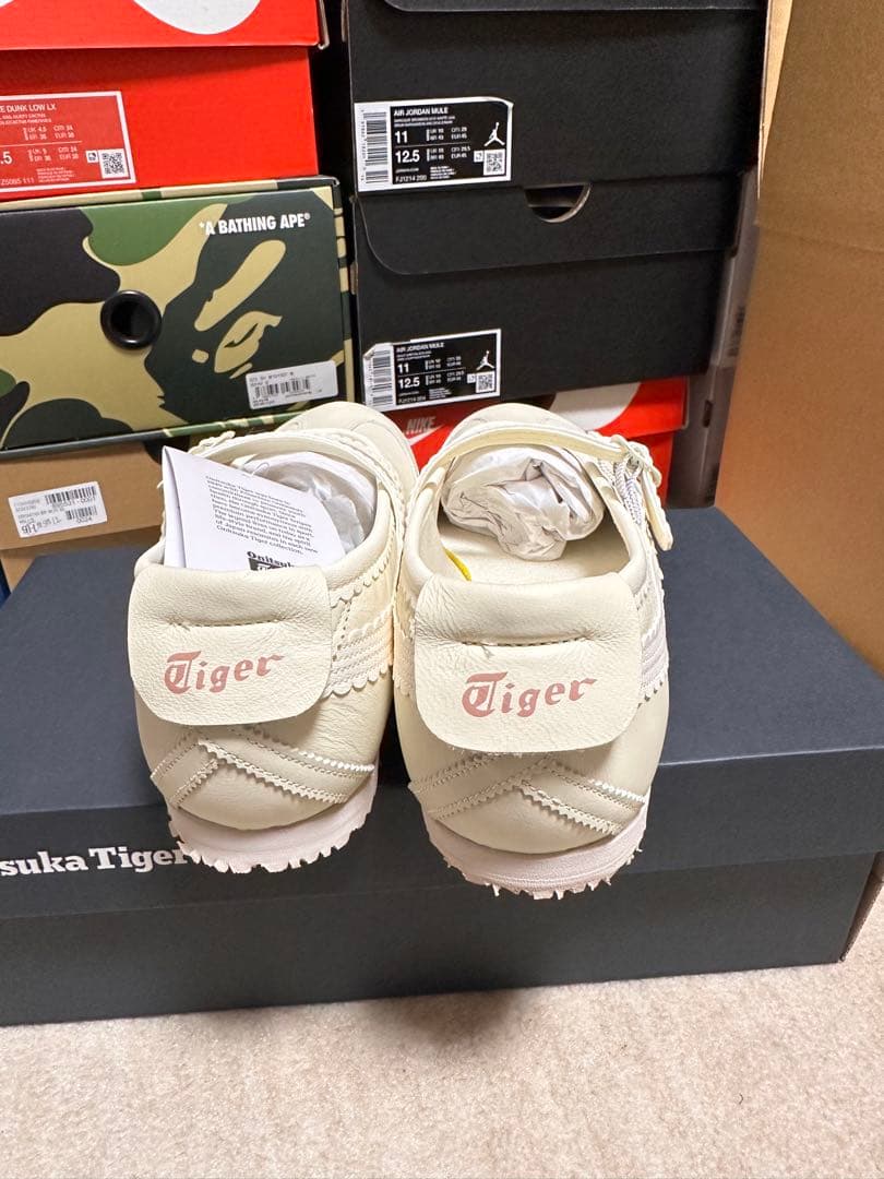靴 Onitsuka Tiger Mexico 66 TGRS Ivory