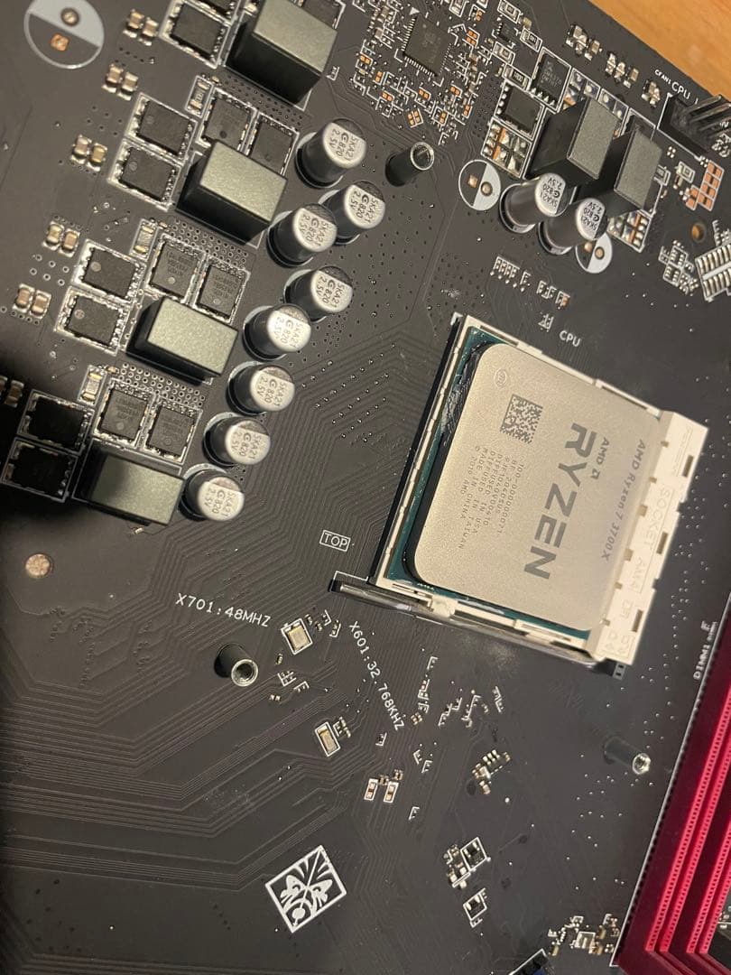 マザーボード