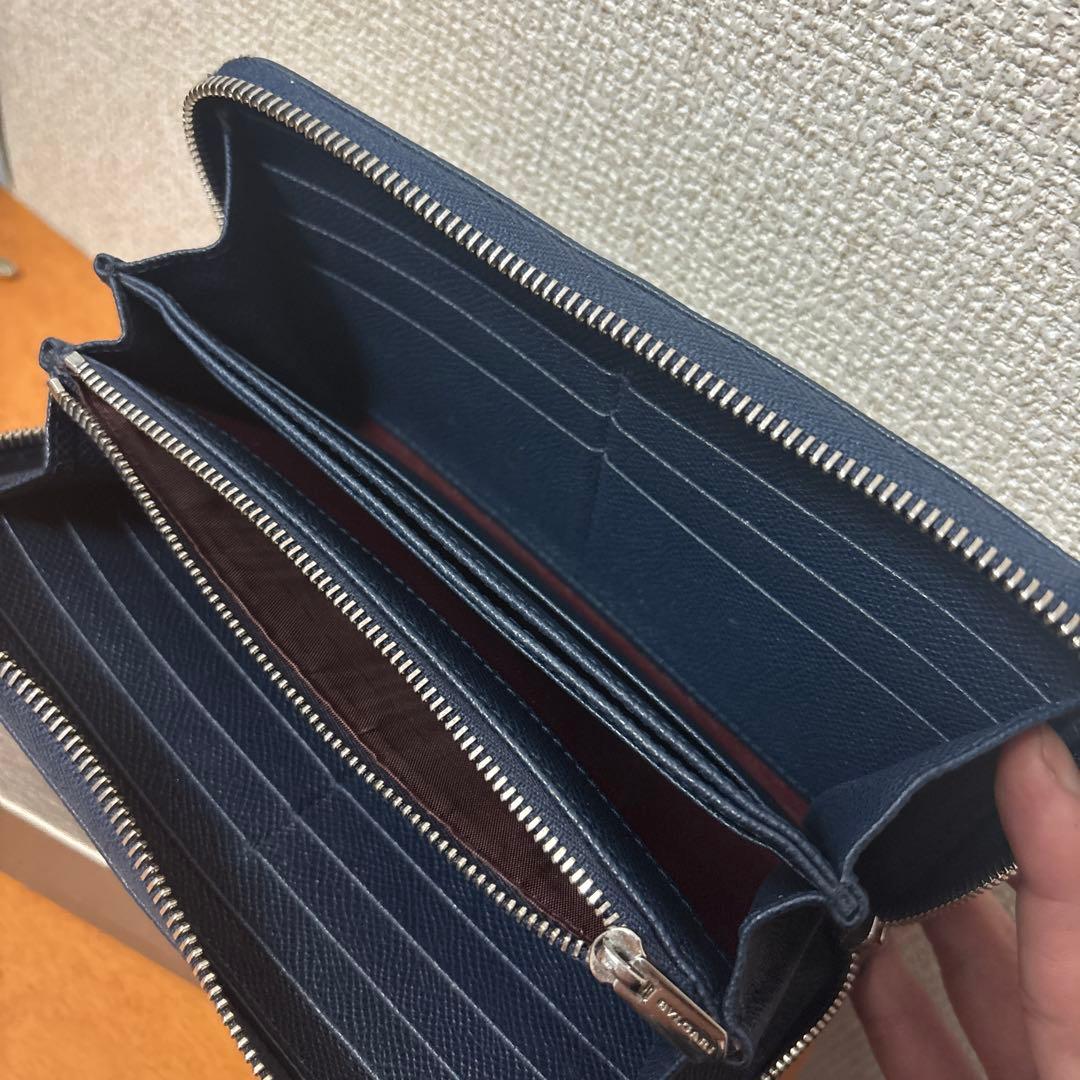 ブルガリ ブルガリマン ラウンドファスナー 長財布 ネイビー