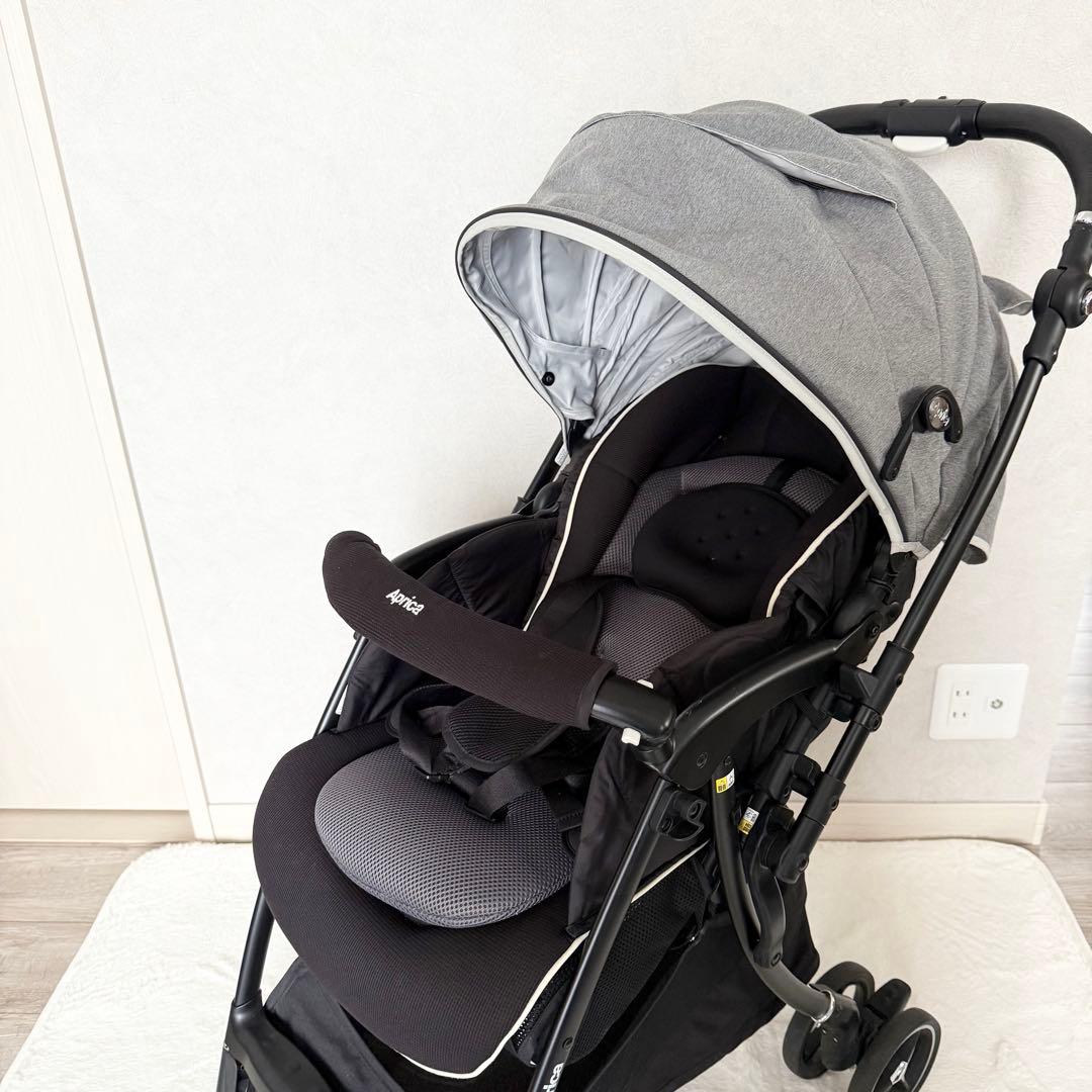【美品】Apricaベビーカー 両対面式 ハンドルレザー ラクーナビッテSF
