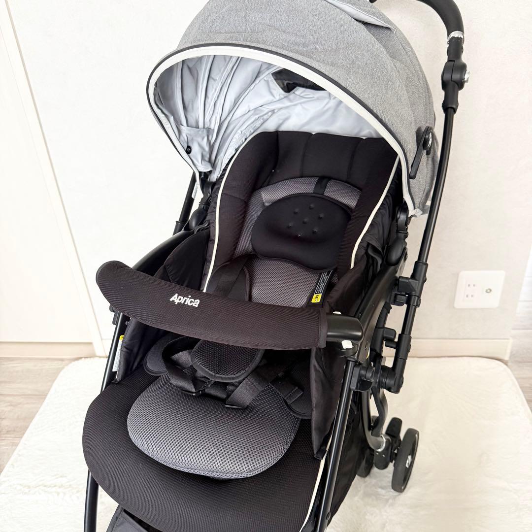 【美品】Apricaベビーカー 両対面式 ハンドルレザー ラクーナビッテSF