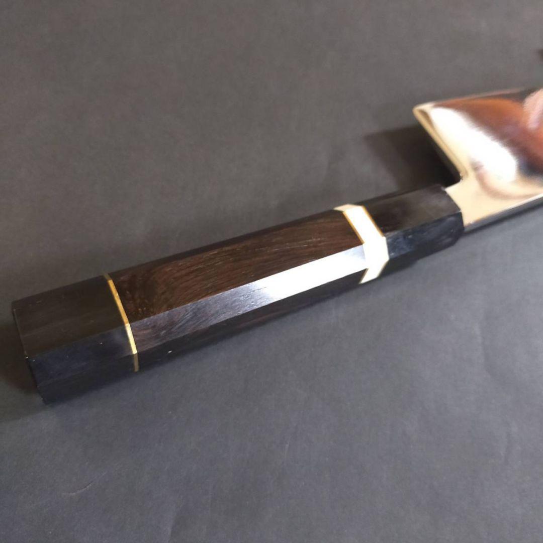 スーパー鏡面V金10号出刃包丁195mm 黒檀黒水牛銀巻八角柄
