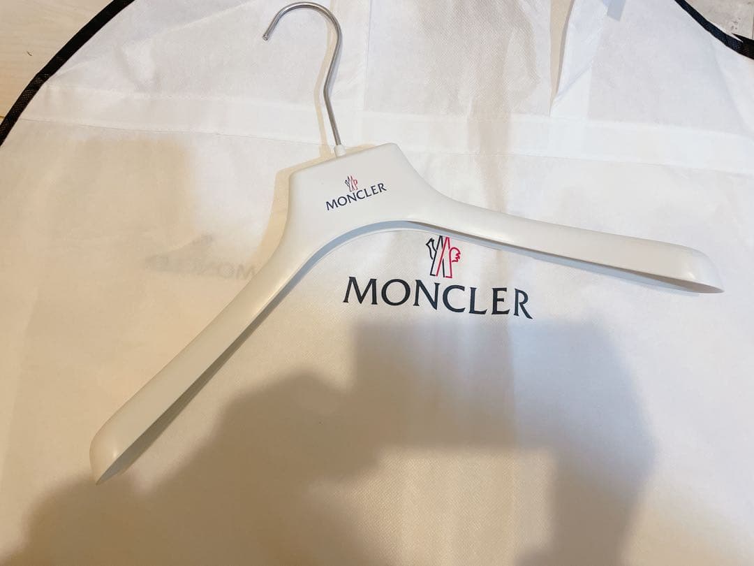 【seo】極美品 MONCLER ABELLE ダウン　12A 大人OK