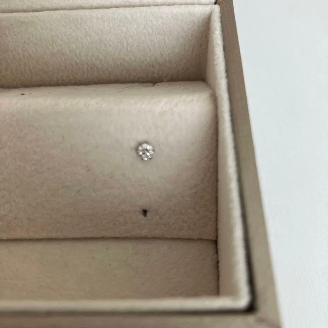 お値引き可con affettoプラチナ900ダイヤモンド一粒ピアス0.1ct