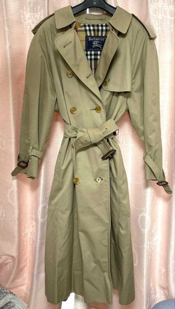 Burberryロングトレンチコート