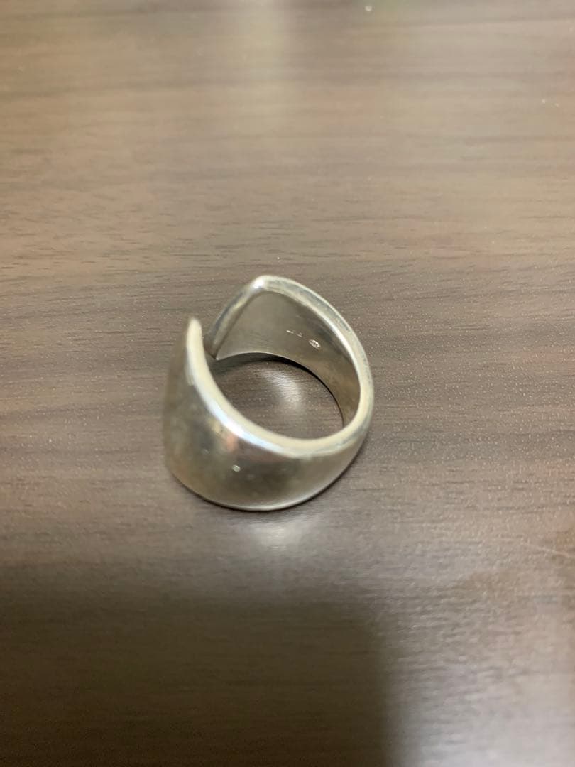 gucci シルバーアクセサリー　指輪　11号