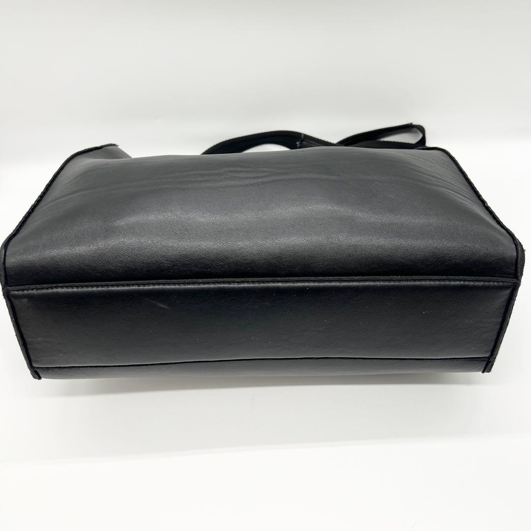 DIESEL HOLI-D SHOPPER EW トートバッグ ブラック A4可