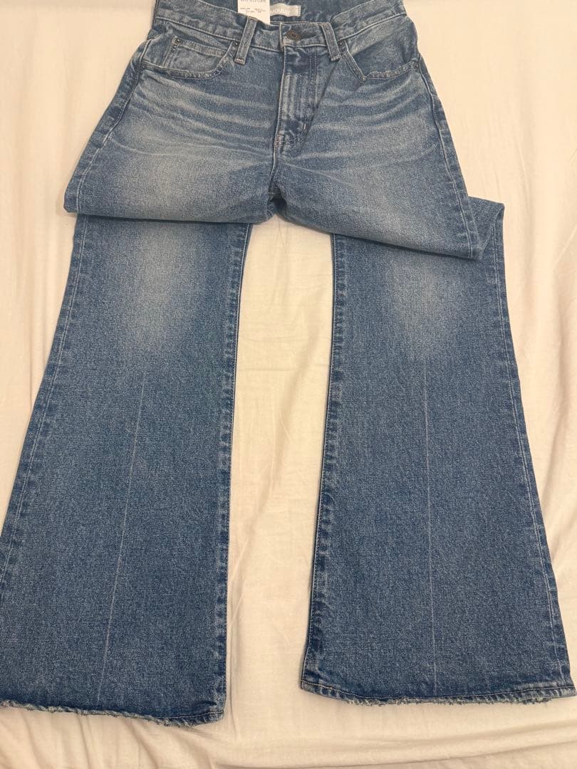 【新品】MOUSSY MVS FLARE デニム 25 新品未使用