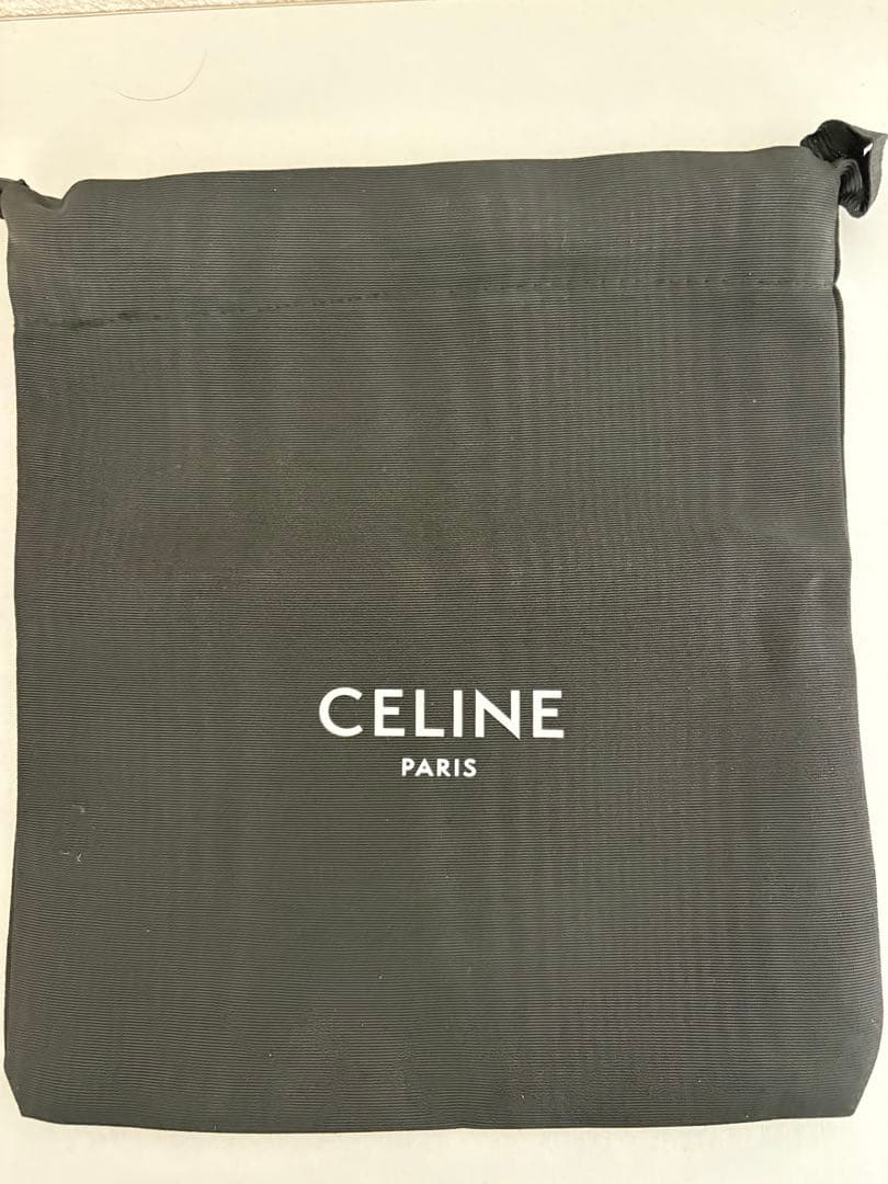 ナナCELINE ブラックレザー 三つ折り財布